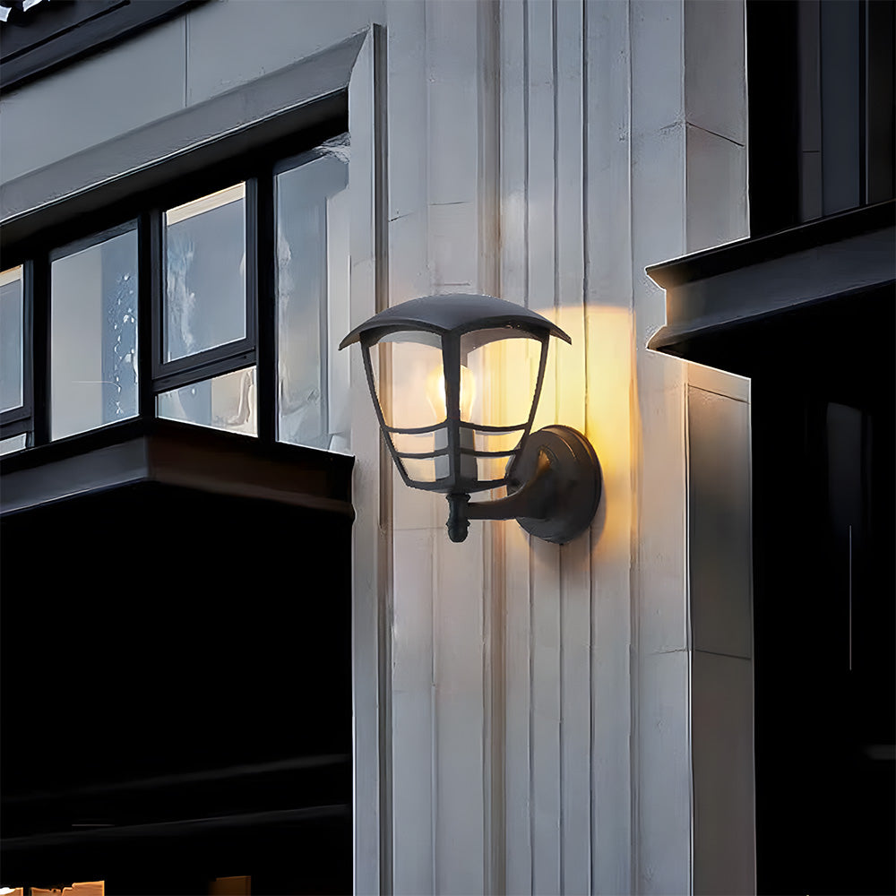 IP44 Weather-resistant Black Lantern Outdoor Lights for Garden