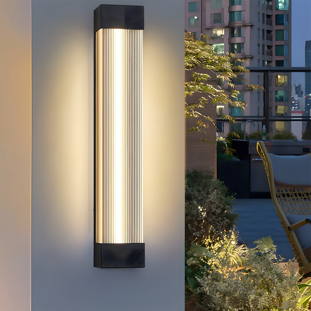 Nordic Style Waterproof Vertical LED Garden Lights Outdoor for Garage Wall