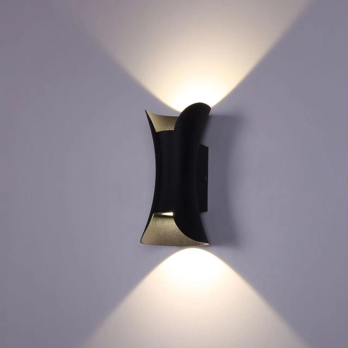 Outdoor Waterproof LED Wall Lamp