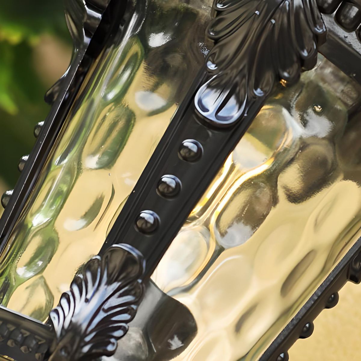 Vintage Design Glass Outdoor Wall Light