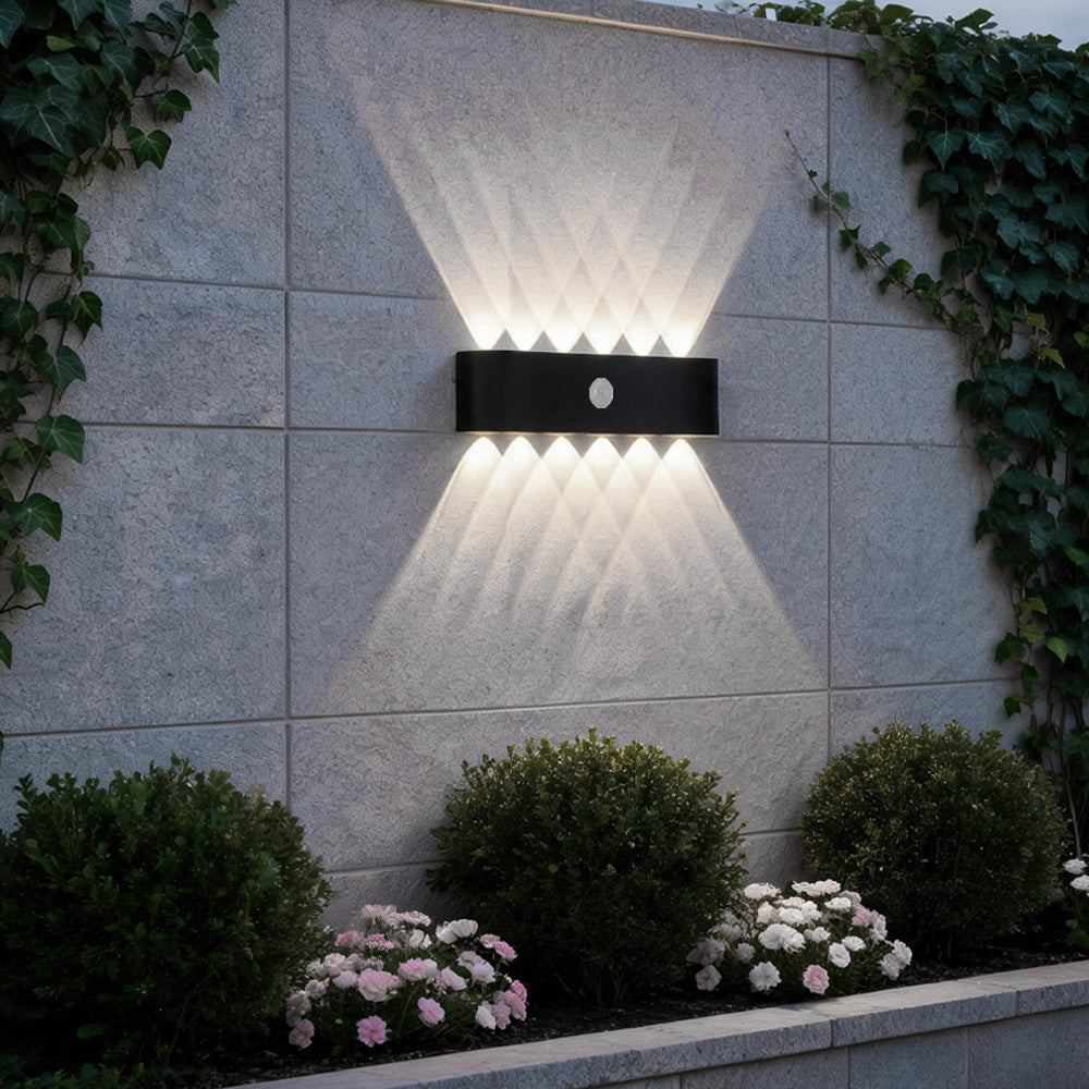 IP65 Modern Up and Down LED PIR Outdoor Wall Light