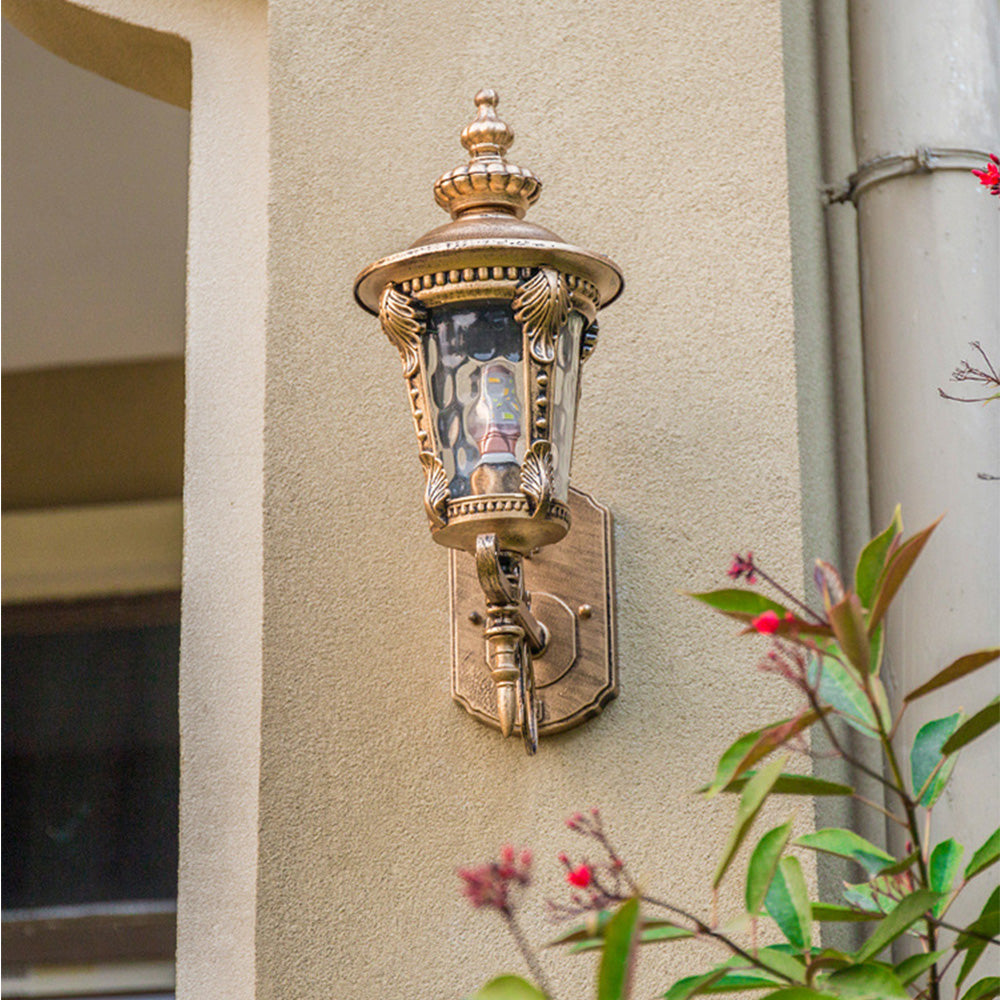 Vintage Design Glass Outdoor Wall Light