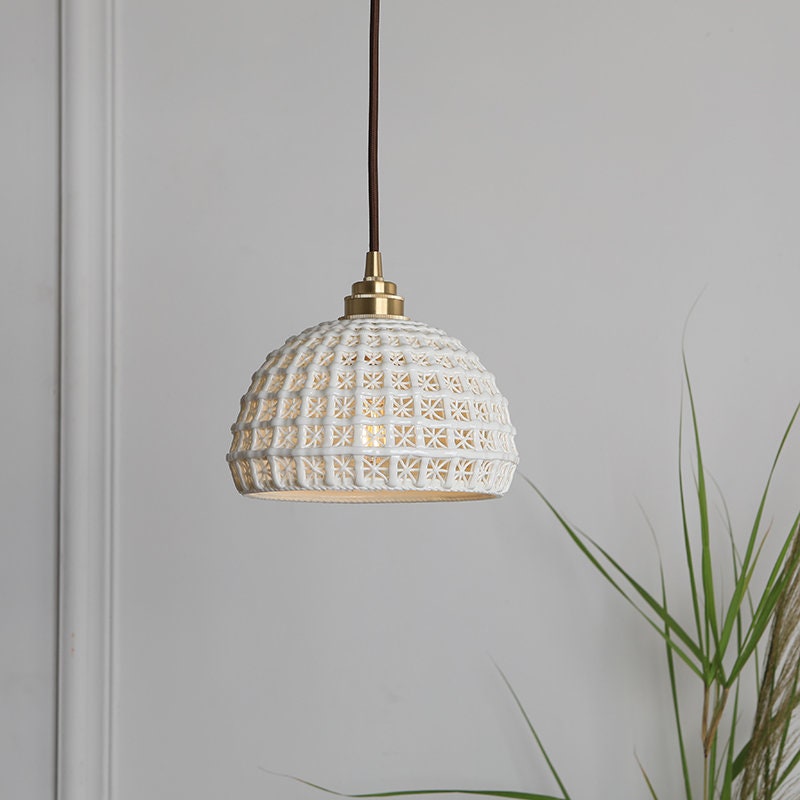 Modern Minimalist Style Ceramics Pendant Light