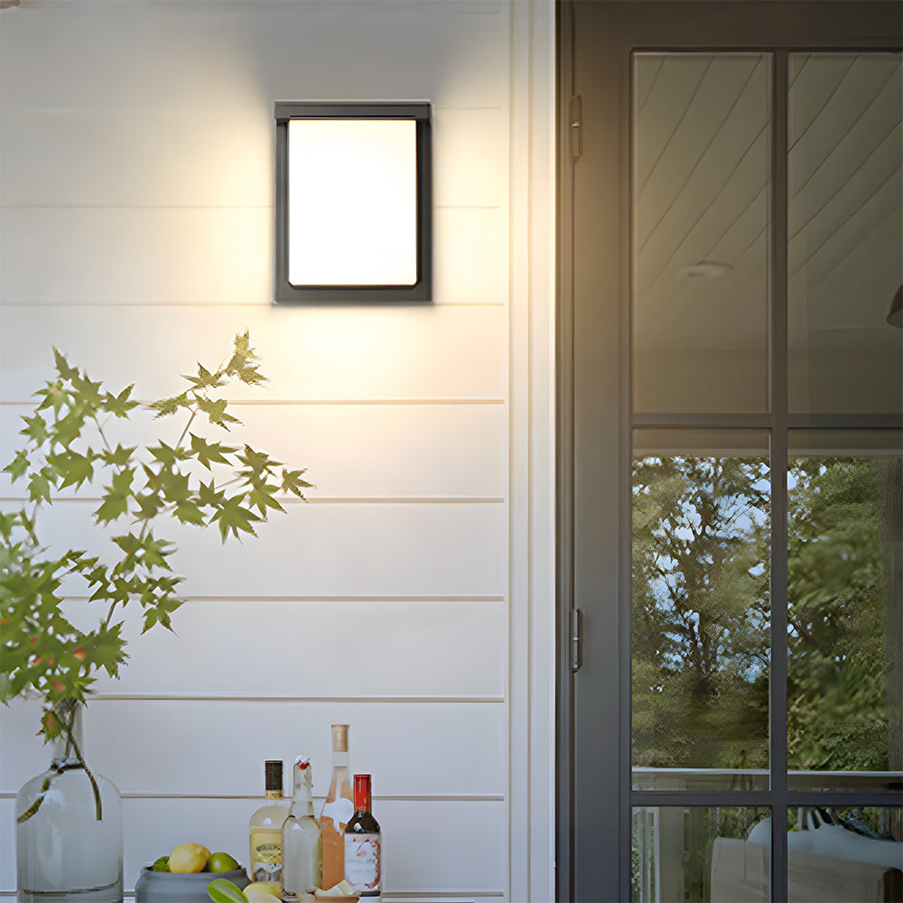 Modern Simple IP65 LED Outdoor Wall Light