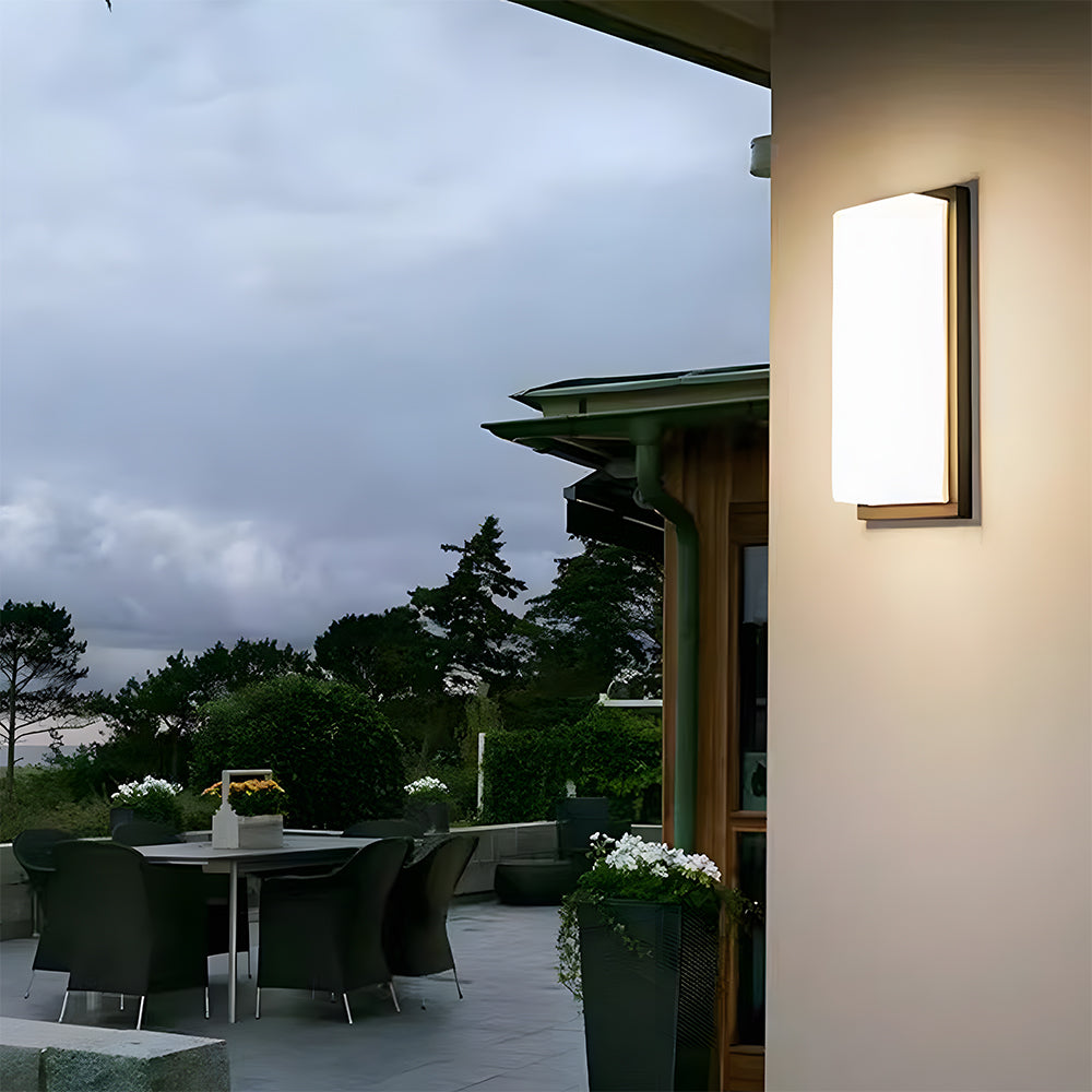Modern Simple IP65 LED Outdoor Wall Light
