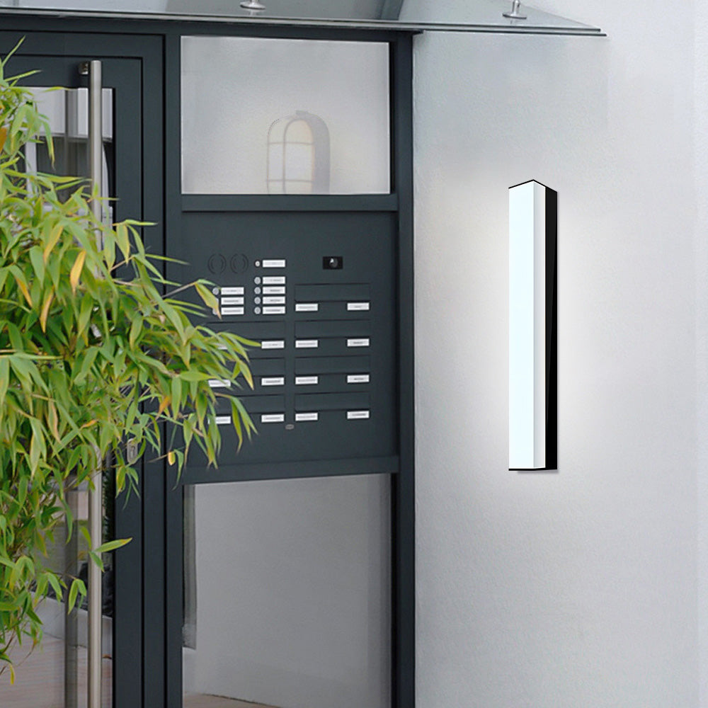 Outdoor Black Waterproof LED Wall Light