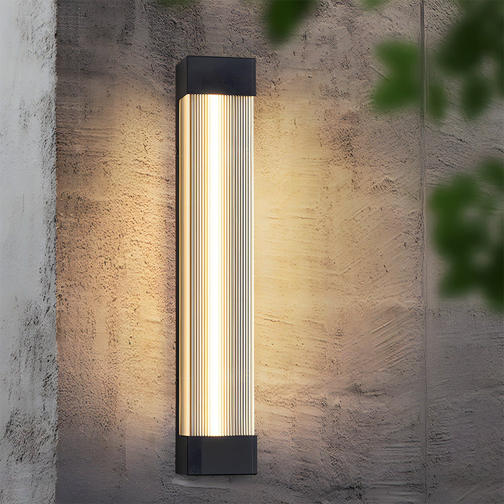 Nordic Style Waterproof Vertical LED Garden Lights Outdoor for Garage Wall