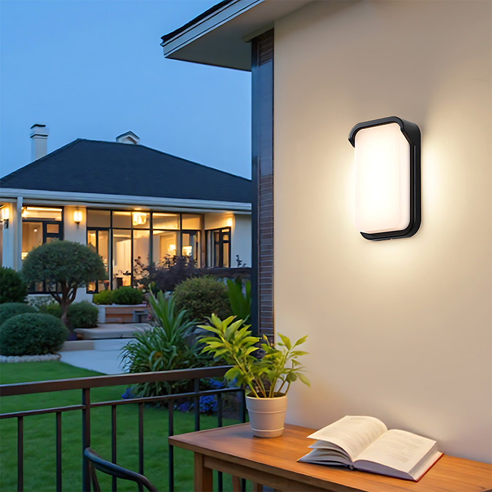 Stylish IP65 Aluminium PIR LED Outdoor Wall Lights for Patio