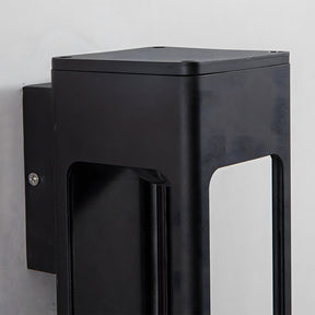 Black Aluminium IP55 Outdoor Wall Light for Patio