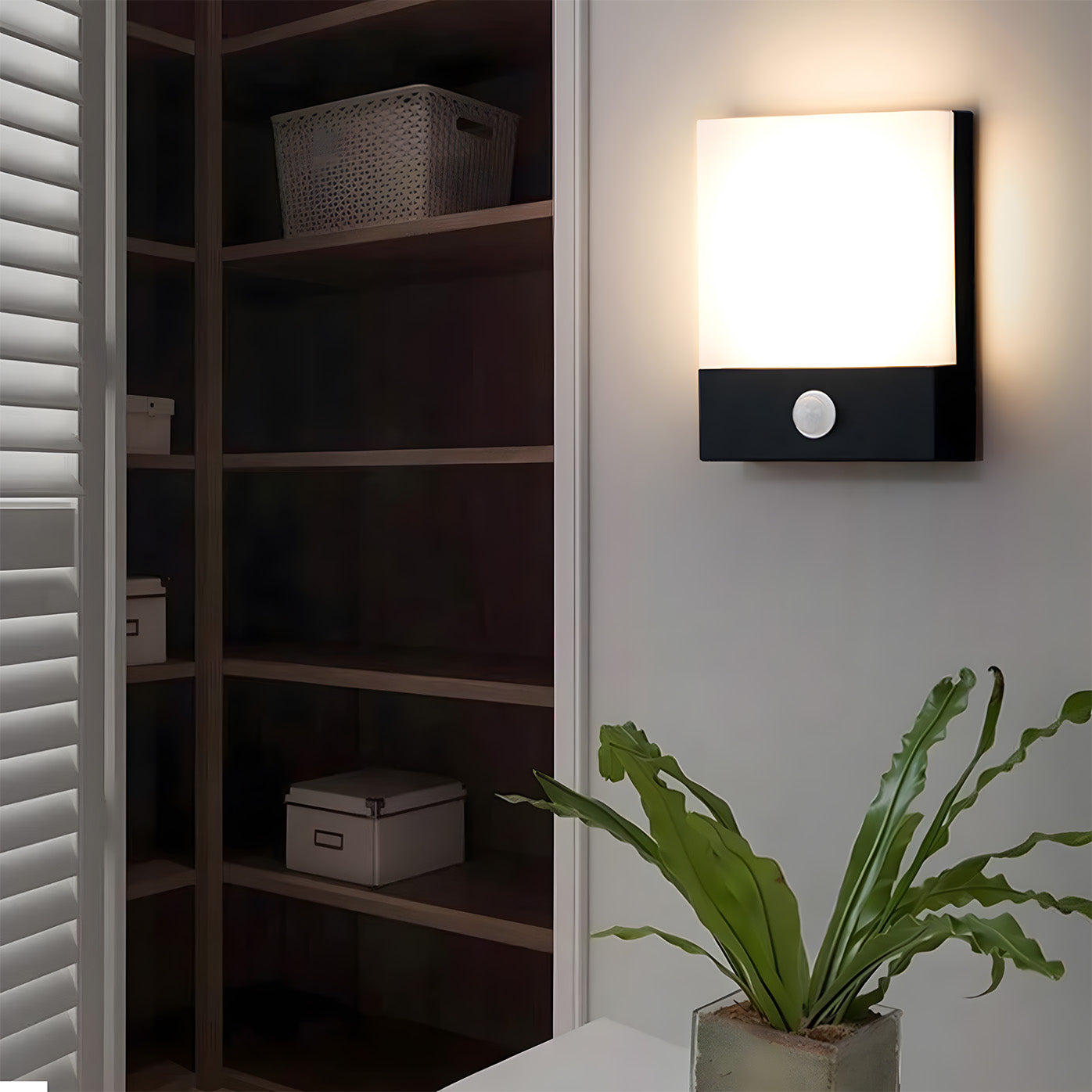 Modern Waterproof IP65 PIR LED Outdoor Wall Lights for Garden