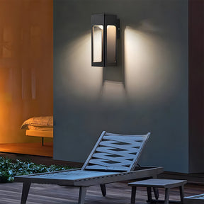 Black Aluminium IP55 Outdoor Wall Light for Patio