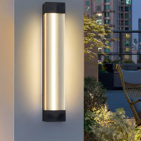 Nordic Style Waterproof Vertical LED Garden Lights Outdoor for Garage Wall