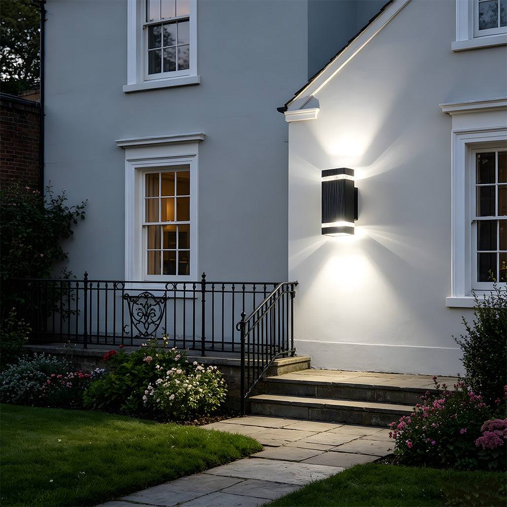 Contemporary IP65 Black Vertical Acrylic Outdoor Wall Lights for Garden Entryway