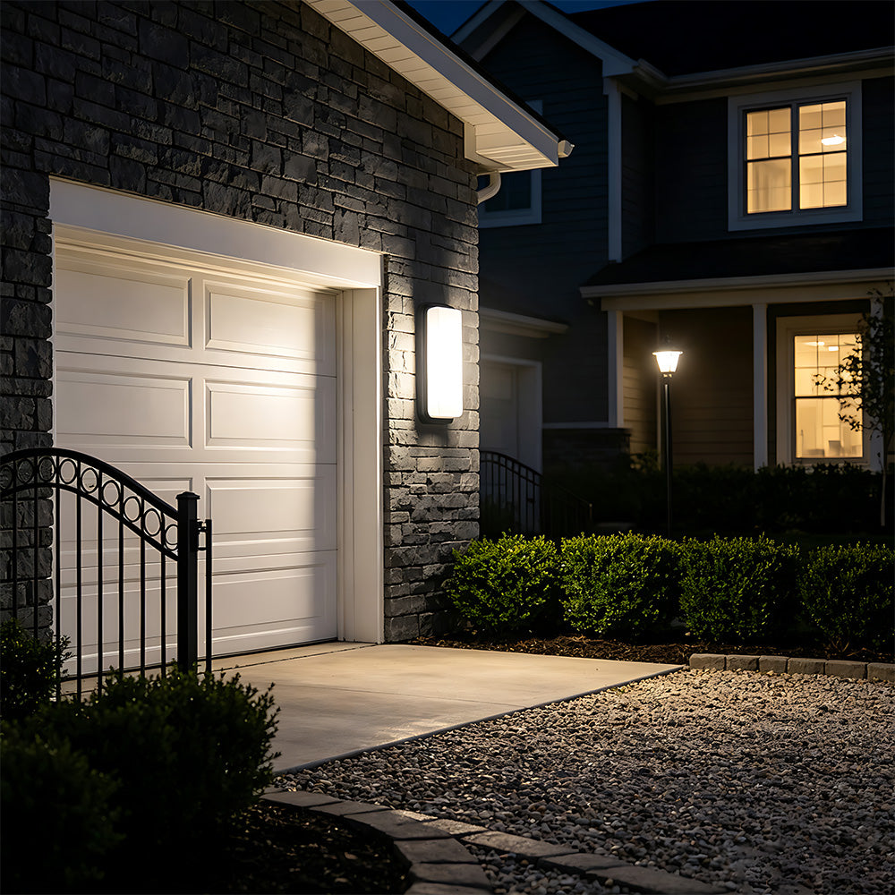 Stylish IP65 Aluminium PIR LED Outdoor Wall Lights for Patio