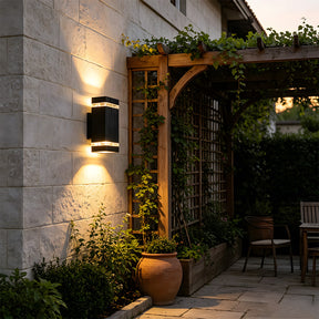 Contemporary IP65 Black Vertical Acrylic Outdoor Wall Lights for Garden Entryway
