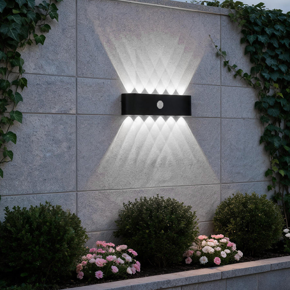IP65 Modern Up and Down LED PIR Outdoor Wall Light