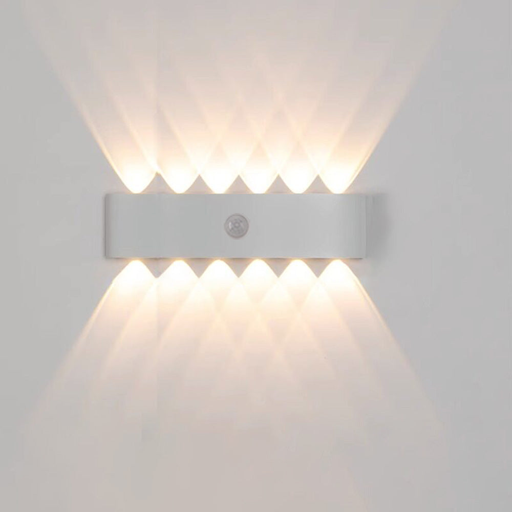 IP65 Modern Up and Down LED PIR Outdoor Wall Light