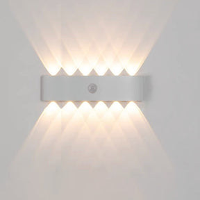 IP65 Modern Up and Down LED PIR Outdoor Wall Light