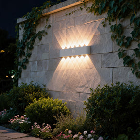 IP65 Modern Up and Down LED PIR Outdoor Wall Light