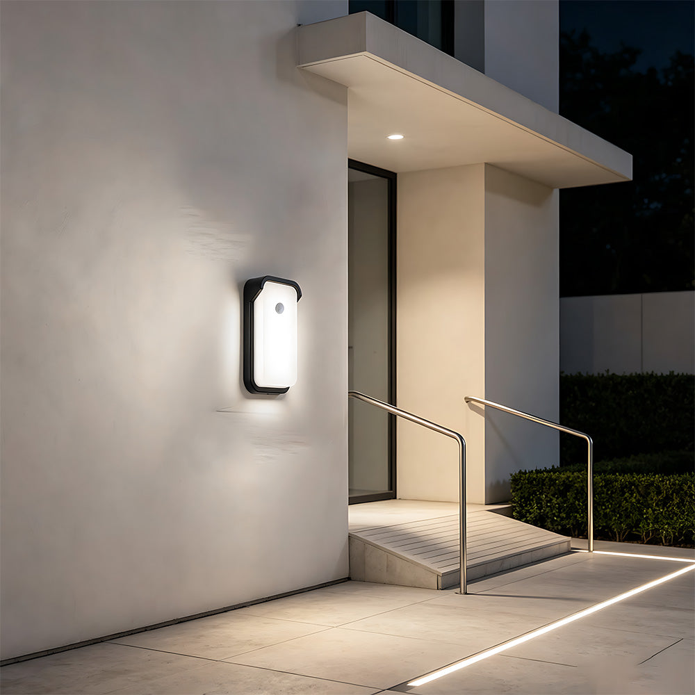 Stylish IP65 Aluminium PIR LED Outdoor Wall Lights for Patio