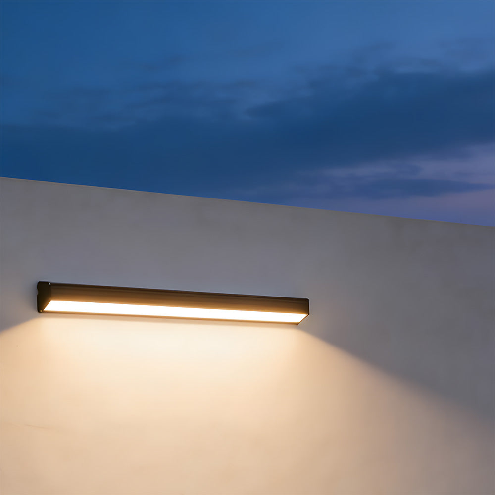 Modern IP65 Waterproof Outdoor LED Linear Wall Lamp