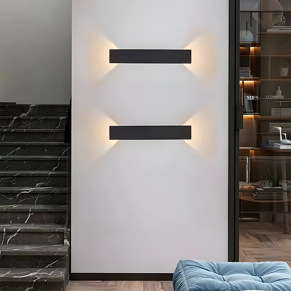 IP65 Waterproof LED Wall Light – Modern Outdoor Illumination, Warm White