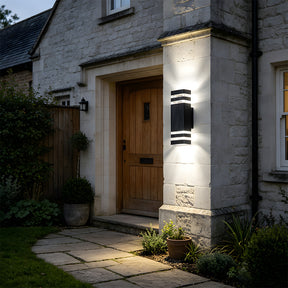 Contemporary IP65 Black Vertical Acrylic Outdoor Wall Lights for Garden Entryway