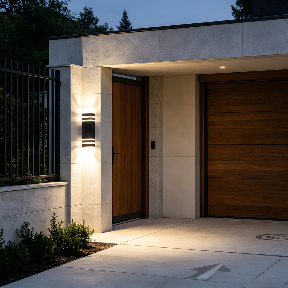 Contemporary IP65 Black Vertical Acrylic Outdoor Wall Lights for Garden Entryway