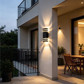 Contemporary IP65 Black Vertical Acrylic Outdoor Wall Lights for Garden Entryway
