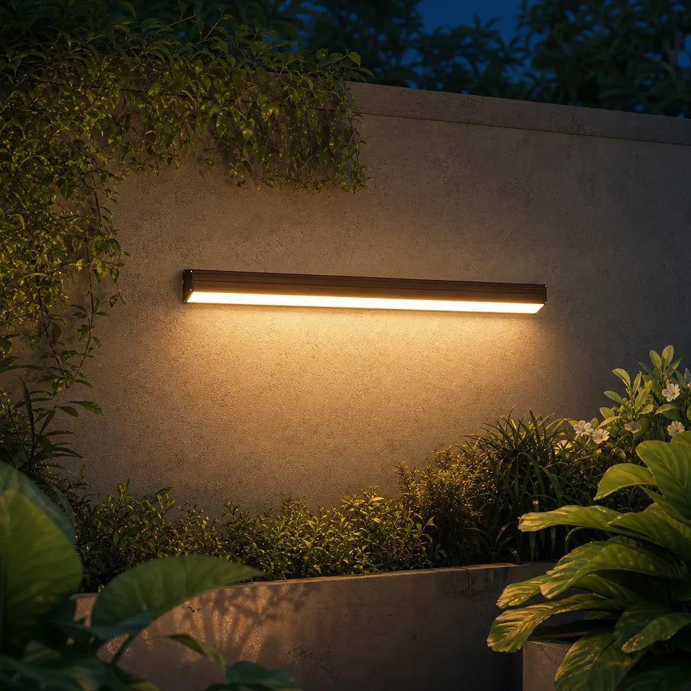 Modern IP65 Waterproof Outdoor LED Linear Wall Lamp