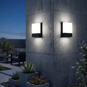 Modern Waterproof IP65 PIR LED Outdoor Wall Lights for Garden