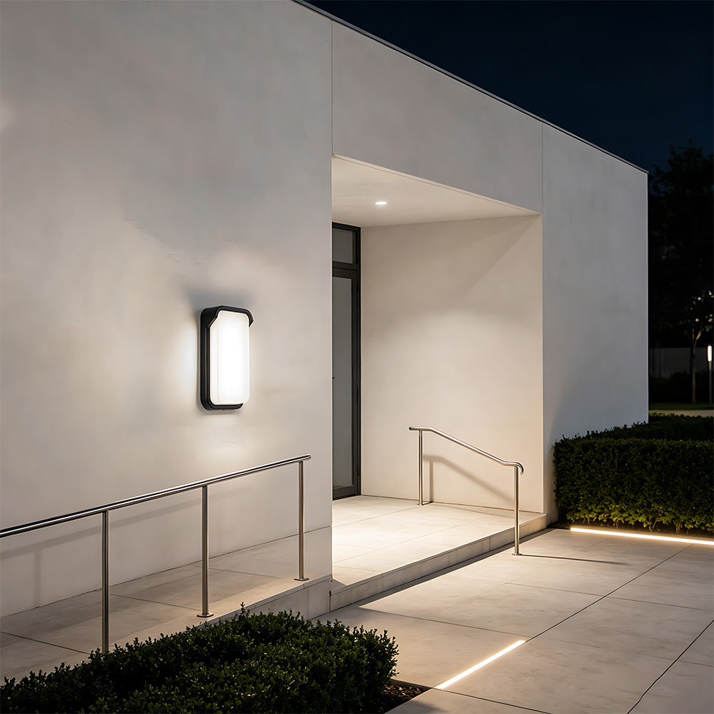 Stylish IP65 Aluminium PIR LED Outdoor Wall Lights for Patio