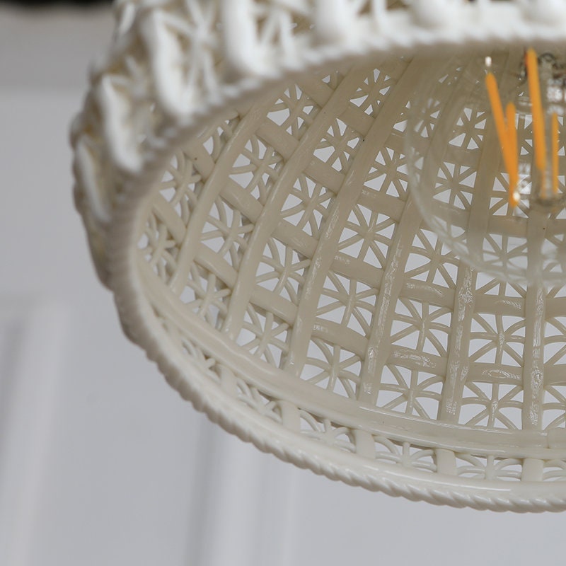 Modern Minimalist Style Ceramics Pendant Light
