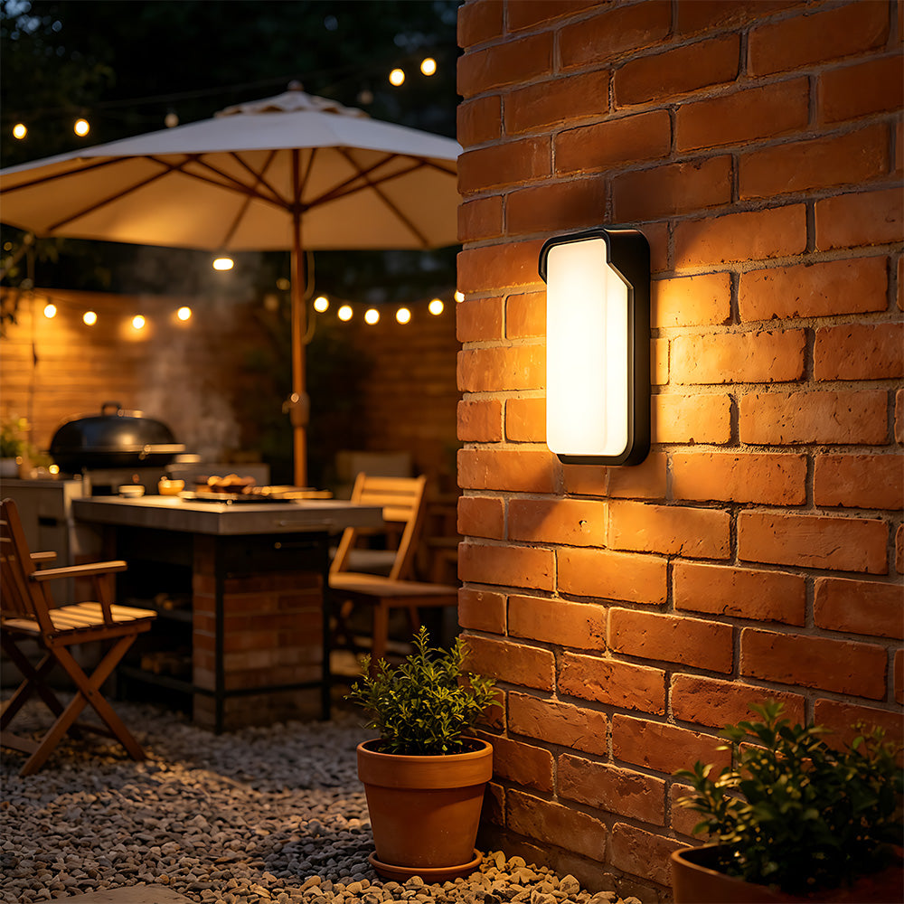 Stylish IP65 Aluminium PIR LED Outdoor Wall Lights for Patio