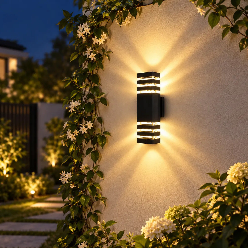 Atlas Layered E27 Outdoor Wall Light