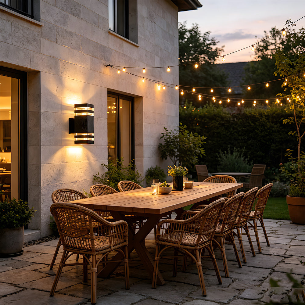 Contemporary IP65 Black Vertical Acrylic Outdoor Wall Lights for Garden Entryway