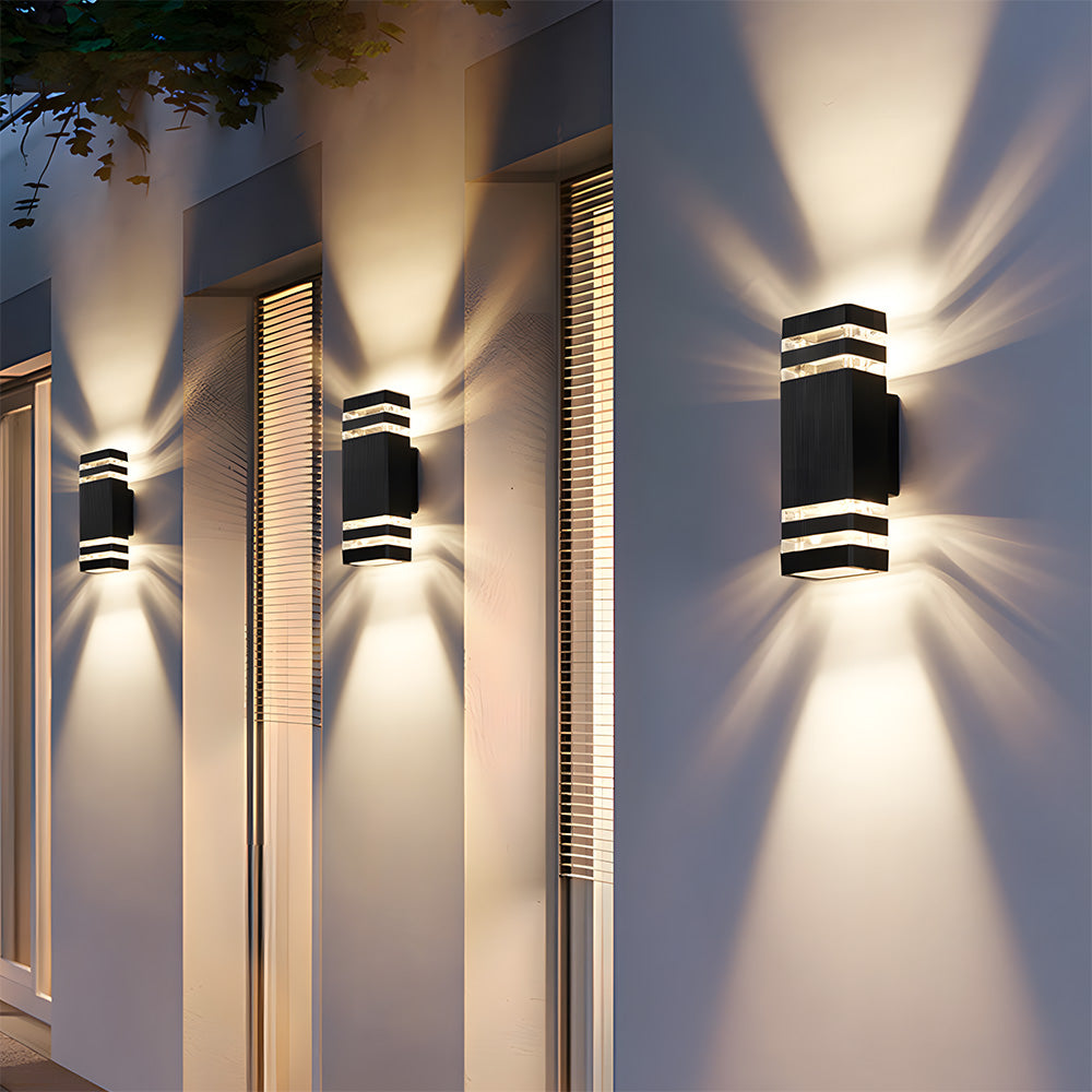 Contemporary IP65 Black Vertical Acrylic Outdoor Wall Lights for Garden Entryway