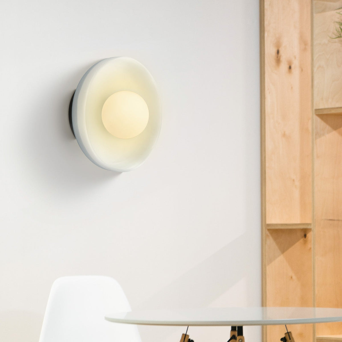 Nordic Ceramic Round Gradient Blue Wall Light