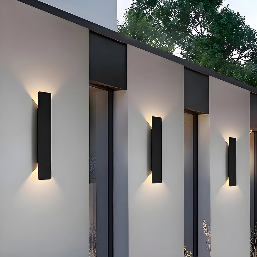 IP65 Waterproof LED Wall Light – Modern Outdoor Illumination, Warm White