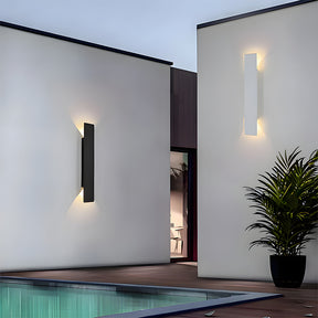 IP65 Waterproof LED Wall Light – Modern Outdoor Illumination, Warm White