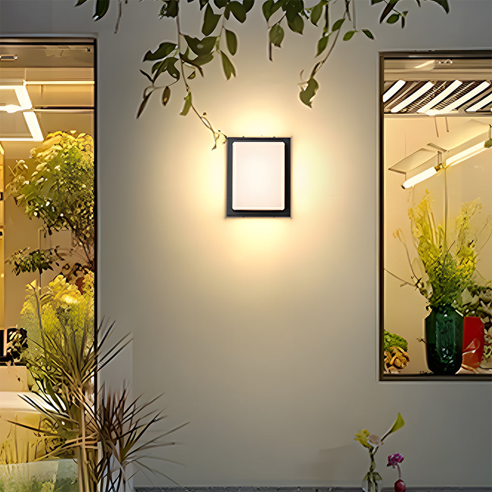 Modern Simple IP65 LED Outdoor Wall Light