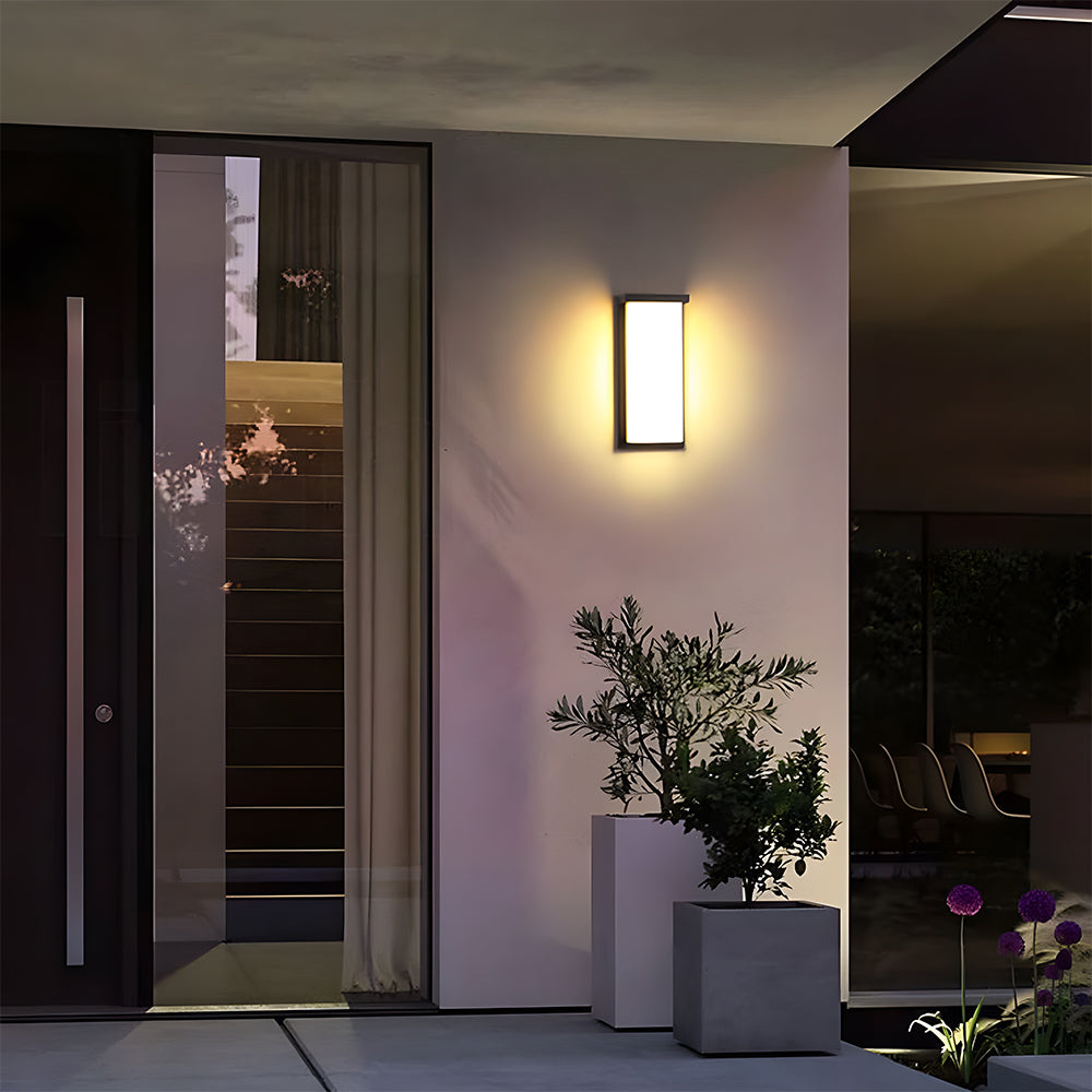 Modern Simple IP65 LED Outdoor Wall Light