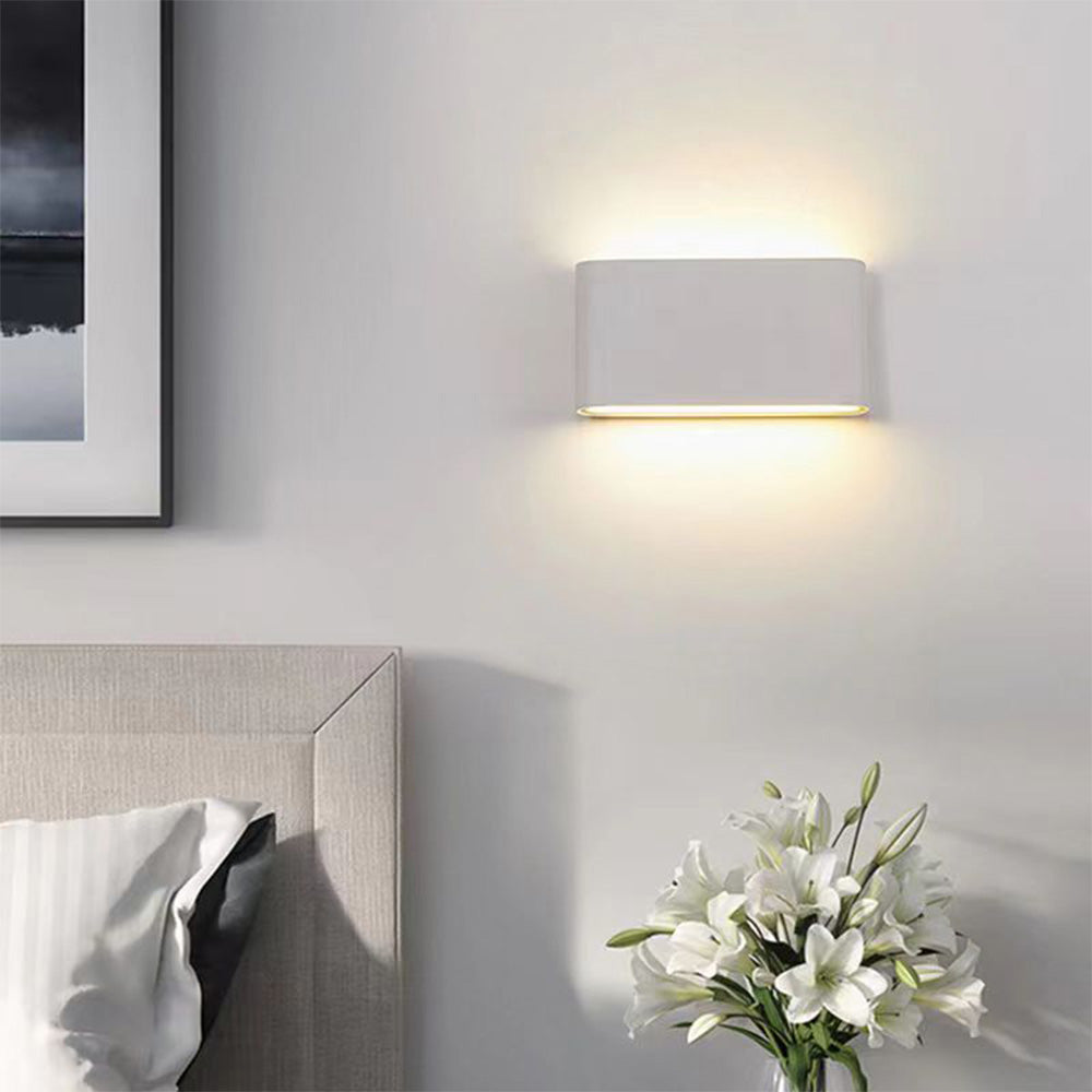 Modern Waterproof Aluminum Up and Down LED Wall Sconce For Living Room