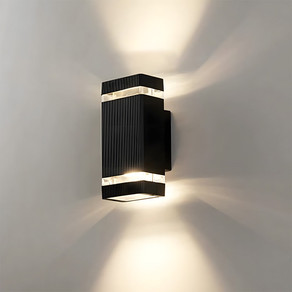 Contemporary IP65 Black Vertical Acrylic Outdoor Wall Lights for Garden Entryway