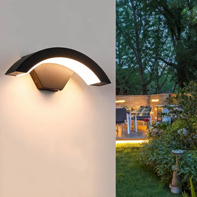 Atlas Curved LED Outdoor Wall Light