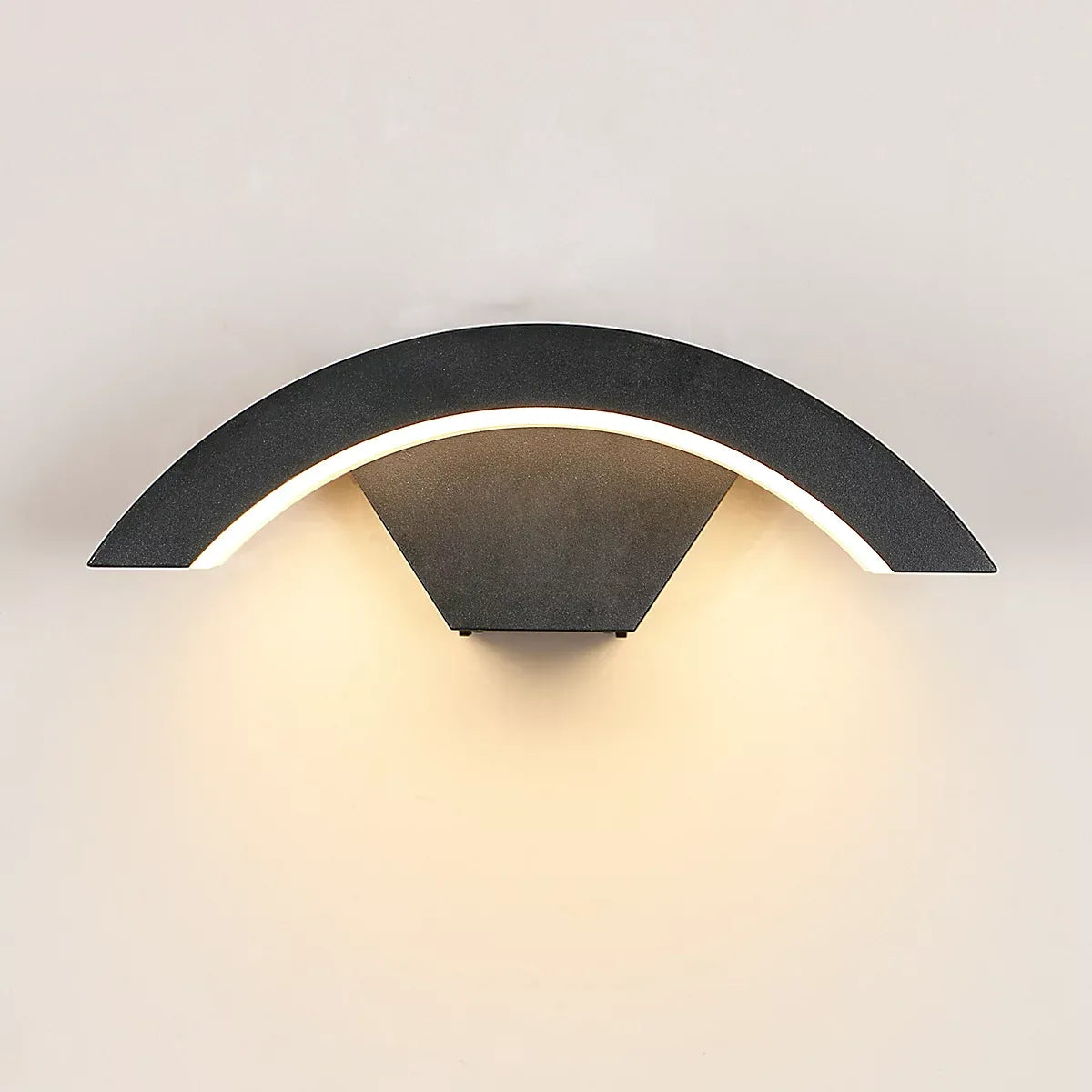 Atlas Curved LED Outdoor Wall Light