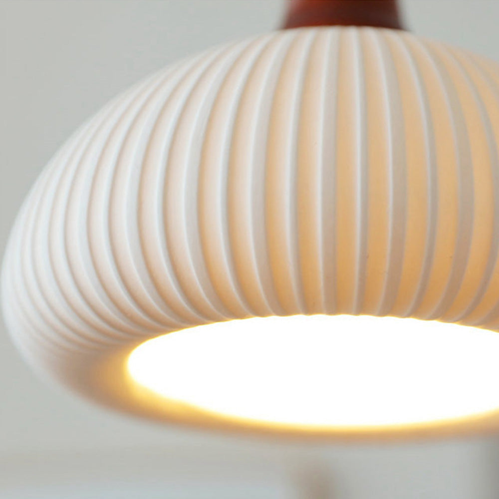 Vintage Nordic Ceramic White Pendant Light For Dining Room
