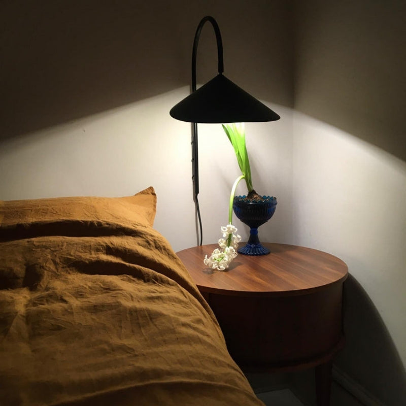 Modern Arum Creative  Wall Lamp For Bedroom